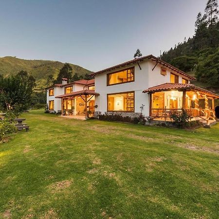 Villa Casa Ilayaku Quito Exterior foto