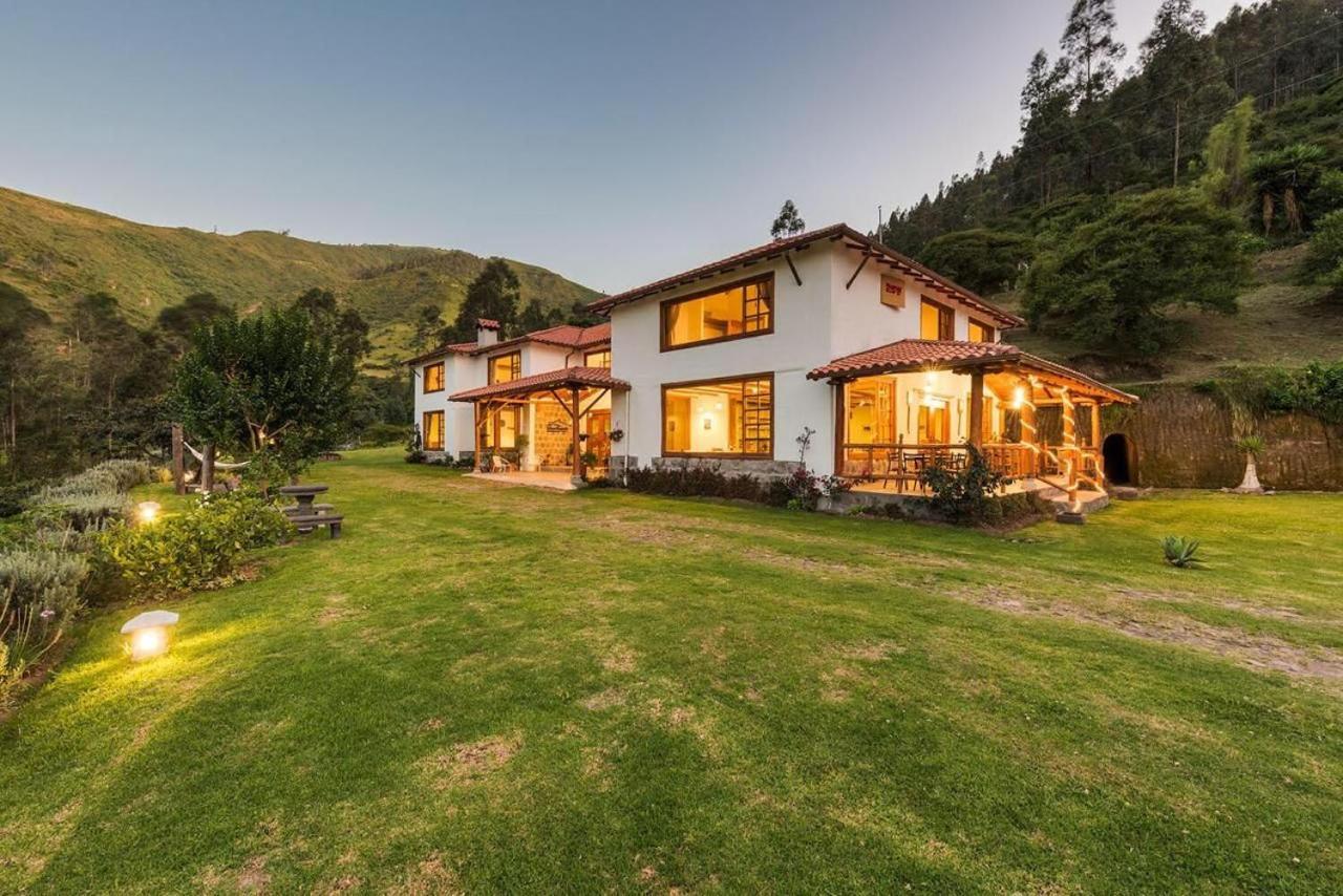 Villa Casa Ilayaku Quito Exterior foto